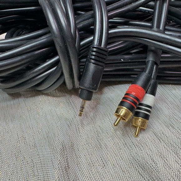 Black Audio Cable with Red and White Connectors - Picture 1 of 3